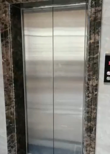 新富豪別墅專用電梯視頻3
